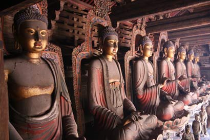 去寺廟里搶頭香有用嗎？消災(zāi)祈福念什么經(jīng)咒最管用？