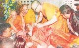 泰國(guó)高僧90歲圓寂 火化肉身完好無(wú)損 泰國(guó)高僧90歲圓寂 火化肉身完好無(wú)損