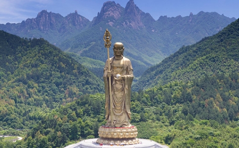 星云大師：地藏菩薩手持錫杖的意義