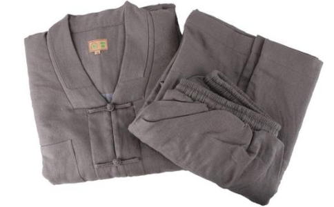 蓮池大師：居士可以穿僧人的衣服嗎？